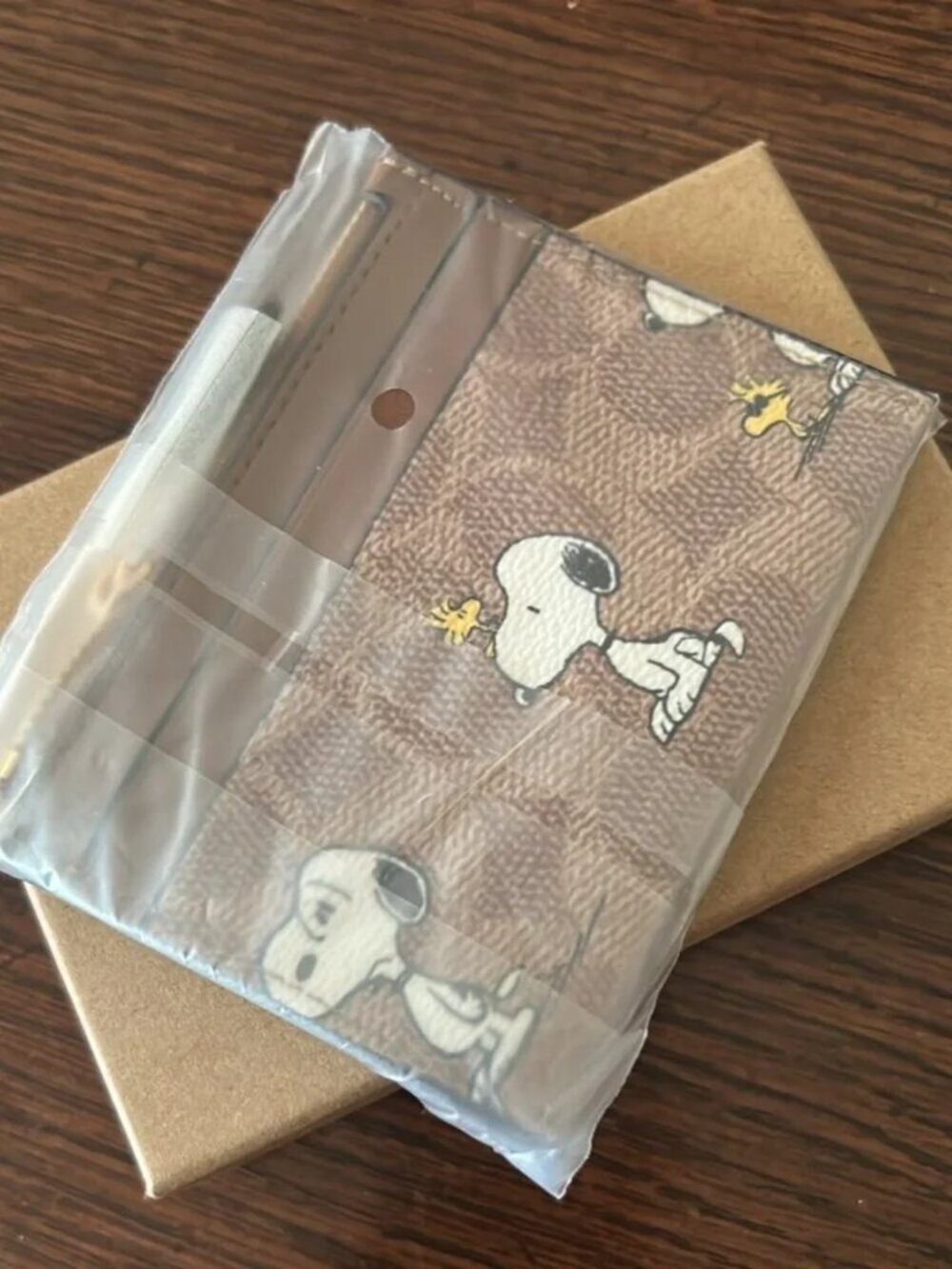 Coach x Peanuts Mini Skinny ID Case Signature Canvas with Snoopy Print CBT14 – N - Picture 2 of 4
